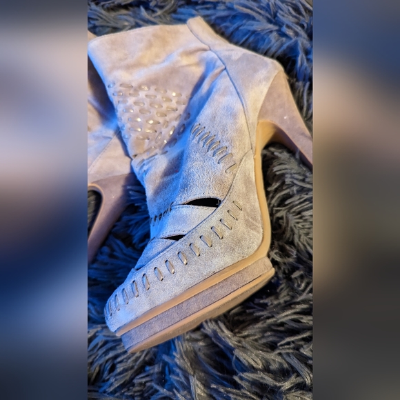 Free People Grey Suede Heel Booties - Picture 4 of 8